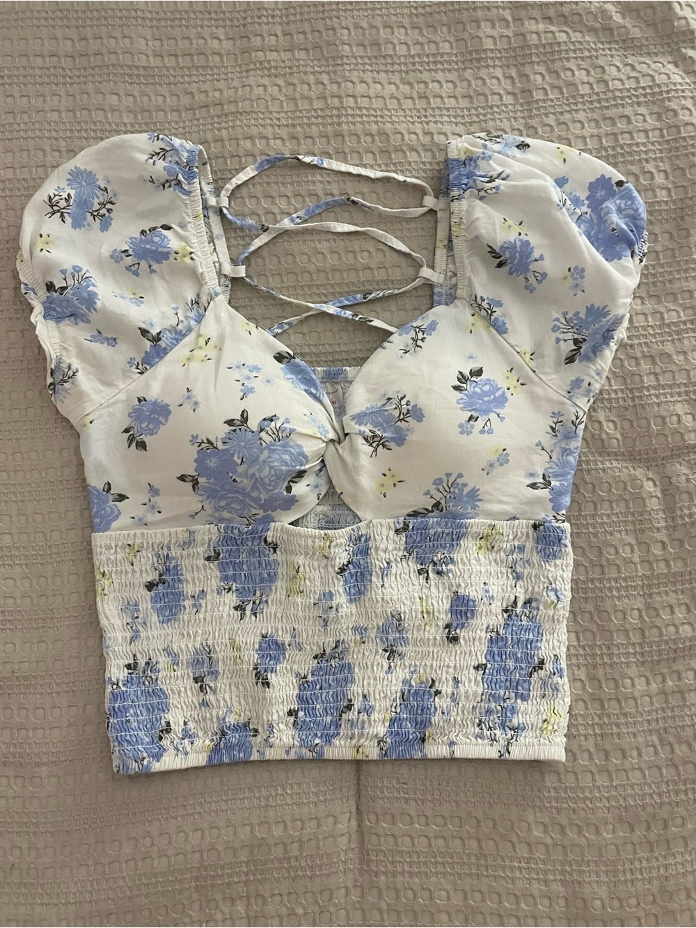 No Boundaries Blue Floral Smocked Puff Sleeve Y2K Crop Top Size S (3-5)